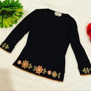 ❤️ 2 for $40 vintage crochet V-neck small rare